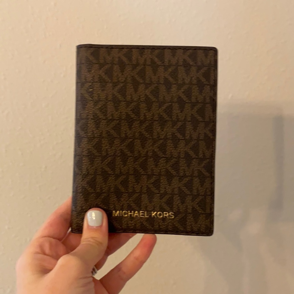 Michael Kors Passport Cover